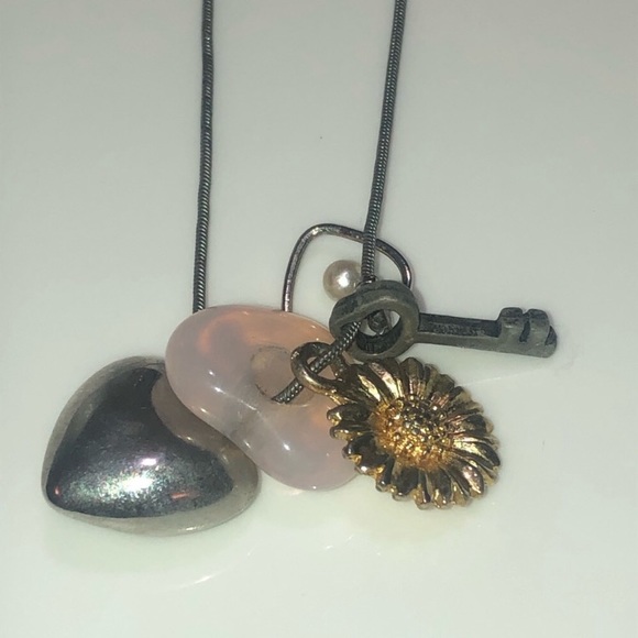 Bundle of 4 Necklaces! - Picture 3 of 9